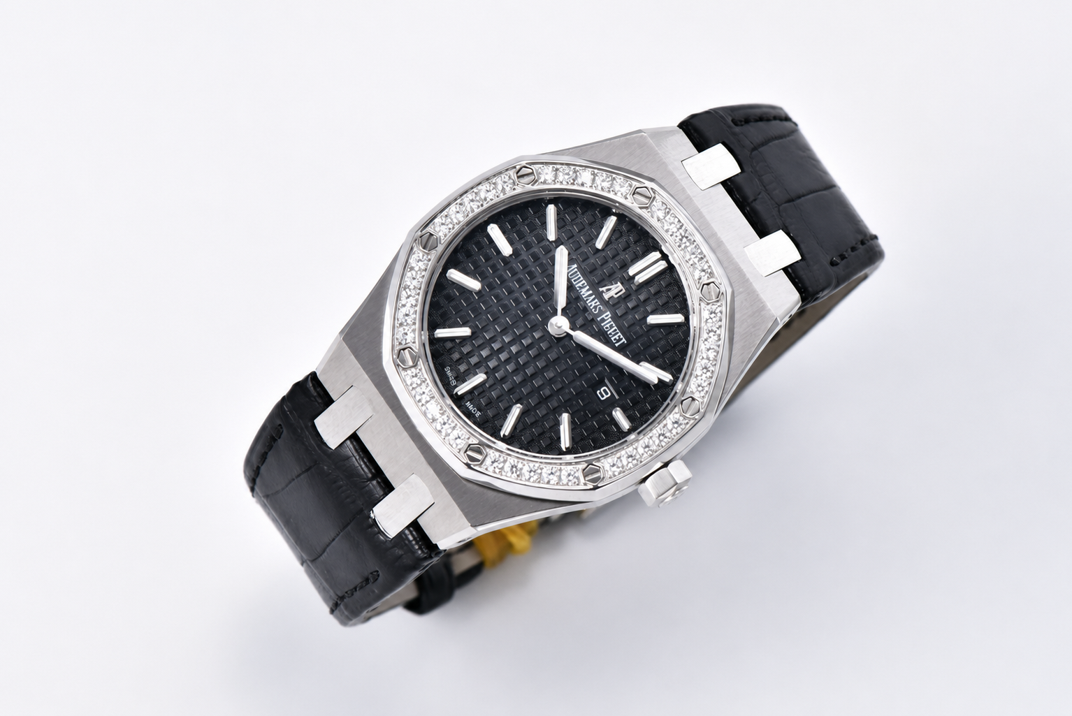 Lady Royal Oak 33mm 67651 SS/Diamond Bezel V7F 1:1 Black Textured Dial On Black Croco Leather Strap Ronda Quartz to AP Cal.2713 - Image 2