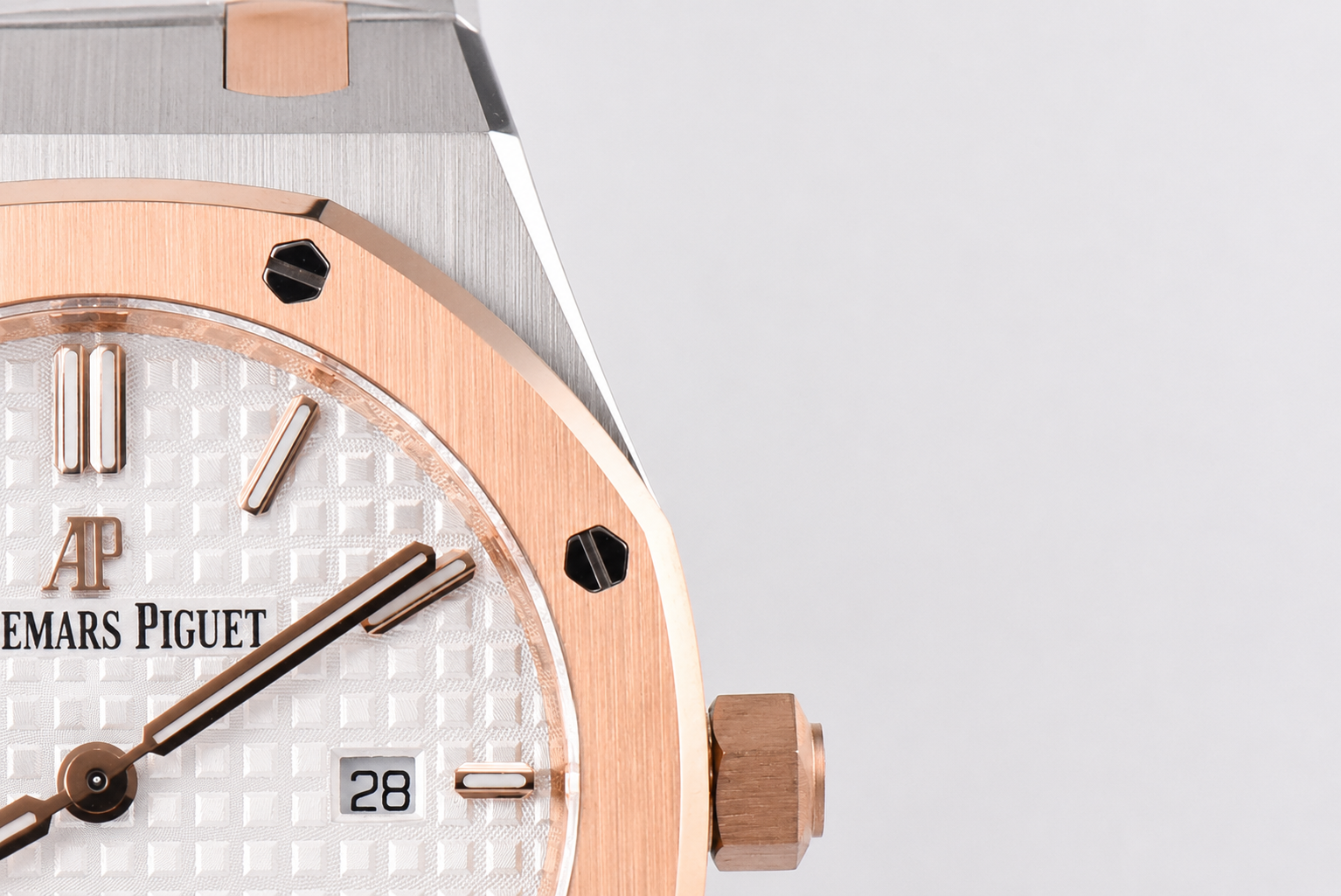 Lady Royal Oak 33mm SS/RG 8F 1:1 Best Edition White Dial on SS/RG Bracelet Swiss Quartz - Image 4