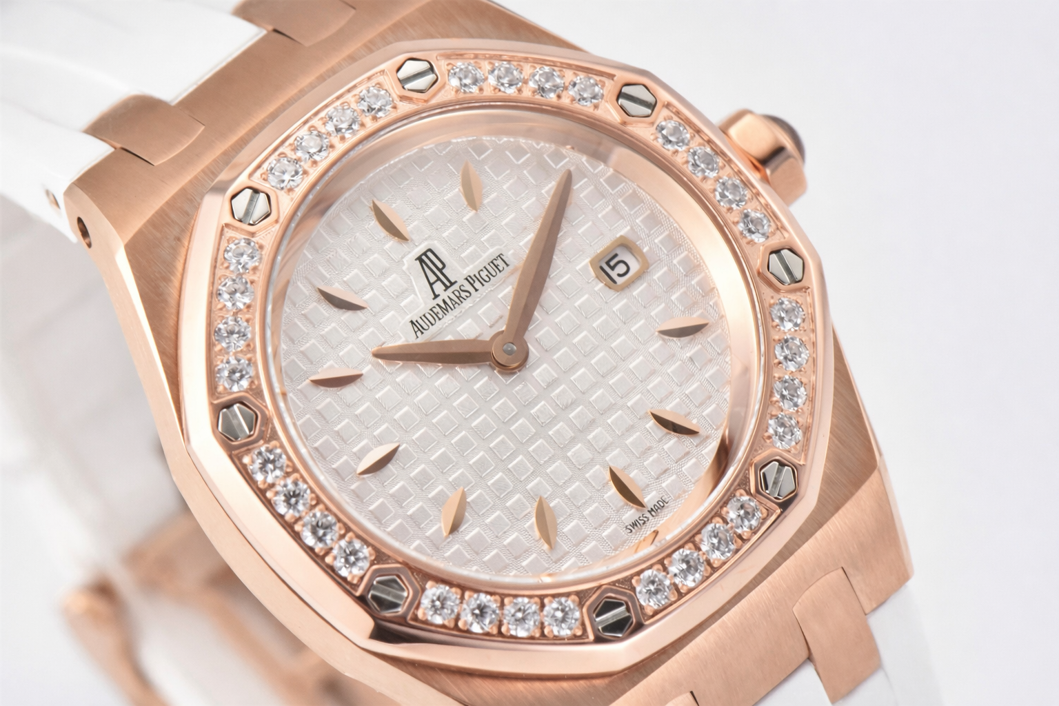Royal Oak Offshore Ladies 33mm RG RXW Best Edition White Dial Diamonds Bezel on White Rubber Strap Swiss Quartz - Image 2