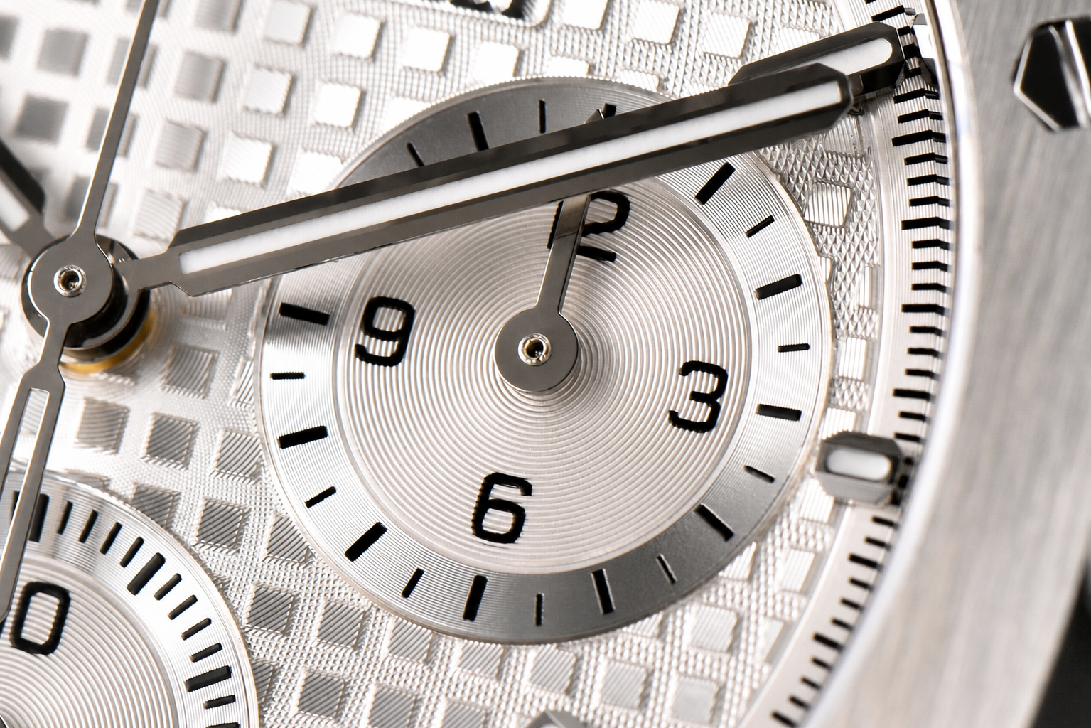 Royal Oak Chrono 26240 SS ZF 1:1 Best Edition Silver Dial on SS Bracelet SA4401 - Image 4