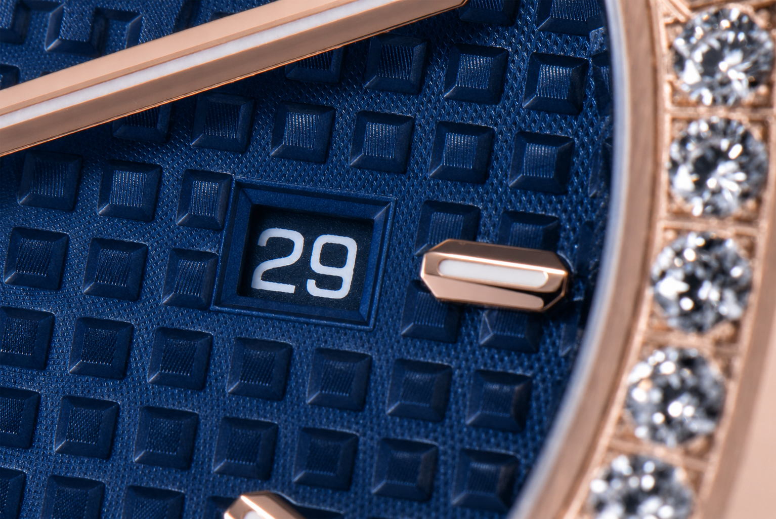 Lady Royal Oak 33mm RG ZF 1:1 Best Edition Blue Dial Diamonds Bezel on RG Bracelet Swiss Quartz - Image 5