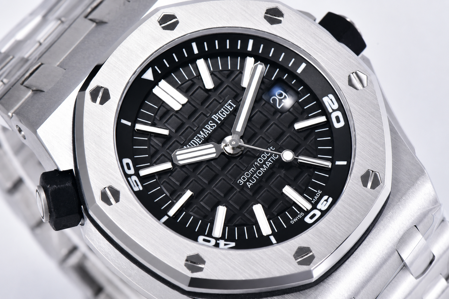 Royal Oak Offshore Diver 15703 APSF 1:1 Best Edition Black Dial on SS Bracelet SA3120 - Image 4