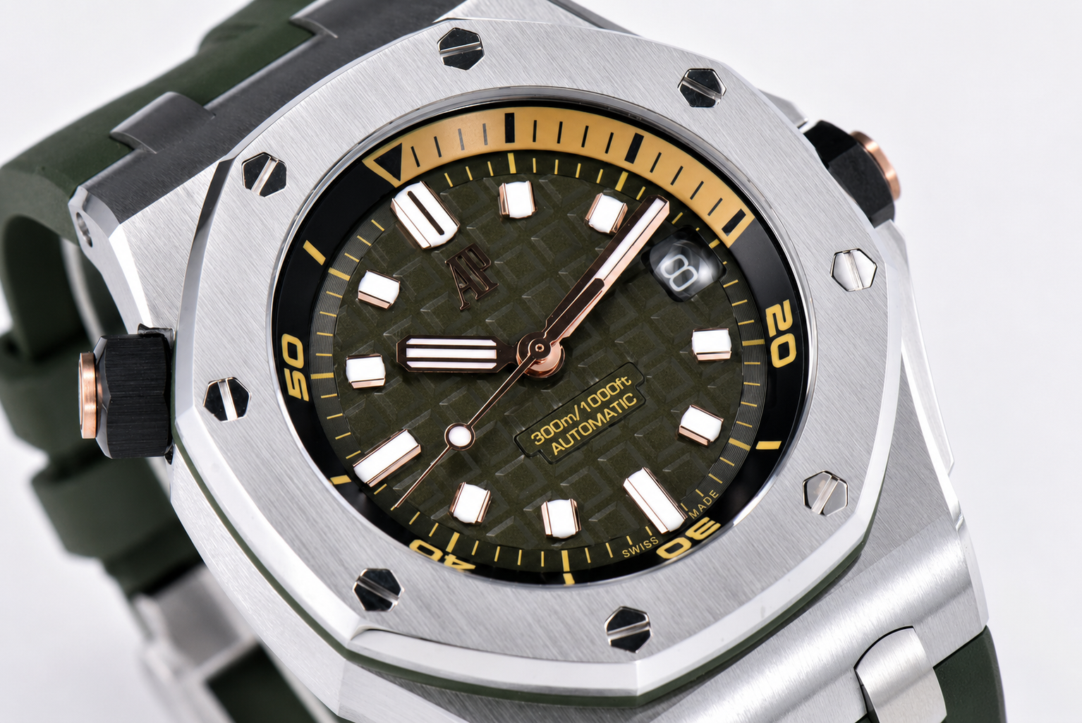 Royal Oak Offshore Diver 15720 SS APF 1:1 Best Edition Green Dial on Green Rubber Strap A4308 - Image 2