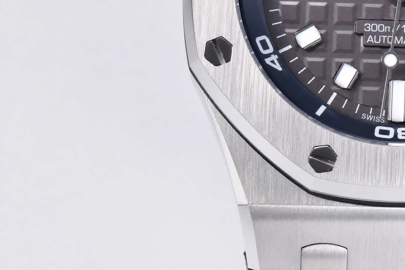 Royal Oak Offshore Diver 15720 SS APF 1:1 Best Edition Gray Dial on Gray Rubber Strap A4308 - Image 4